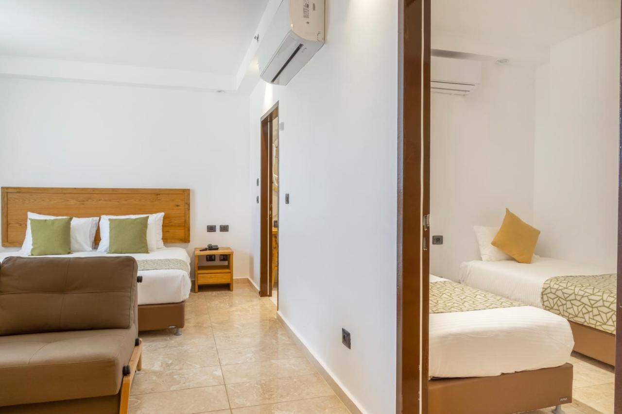 Ramon Suites By Smart Hotels Mitzpe Ramon Exteriör bild