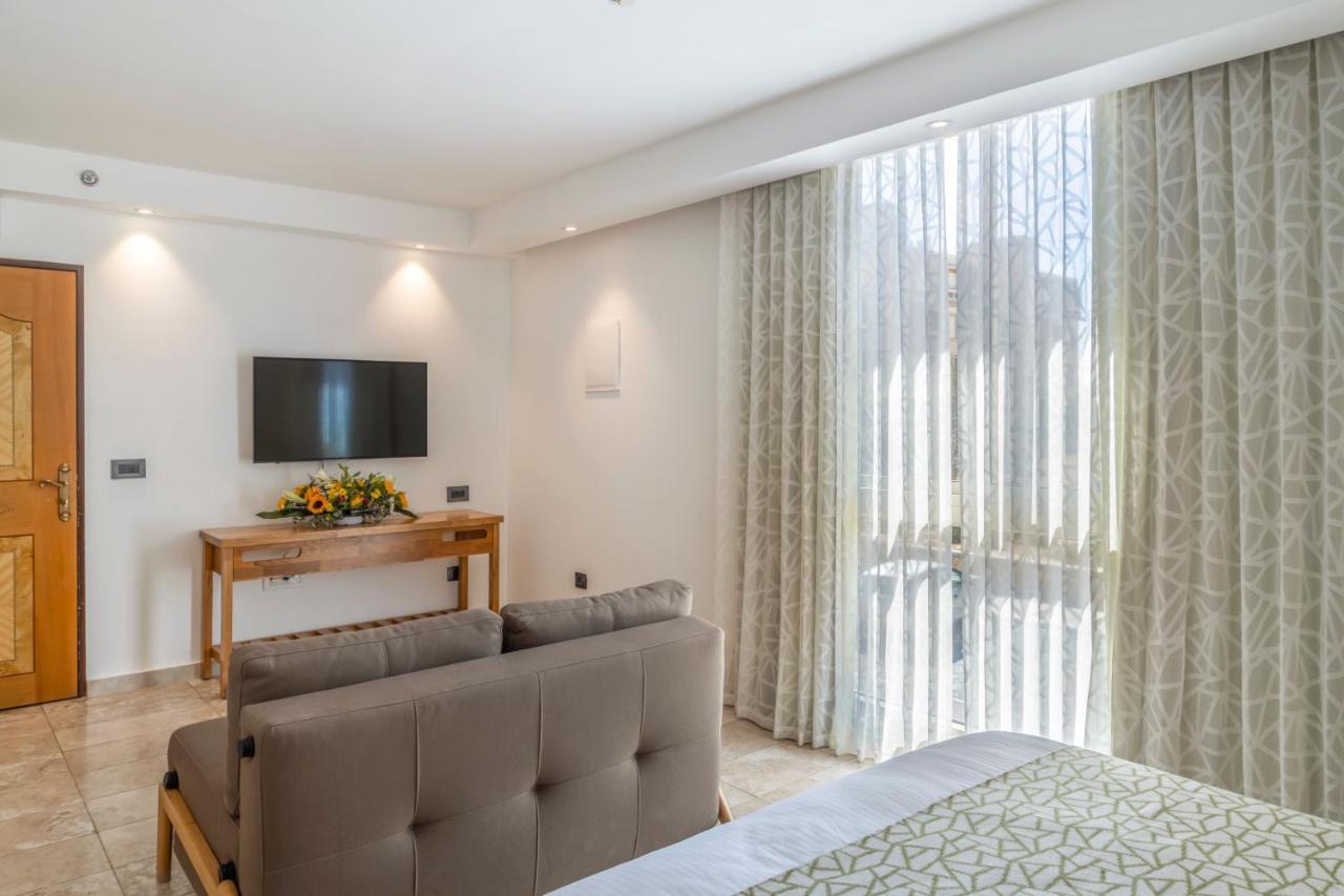 Ramon Suites By Smart Hotels Mitzpe Ramon Exteriör bild