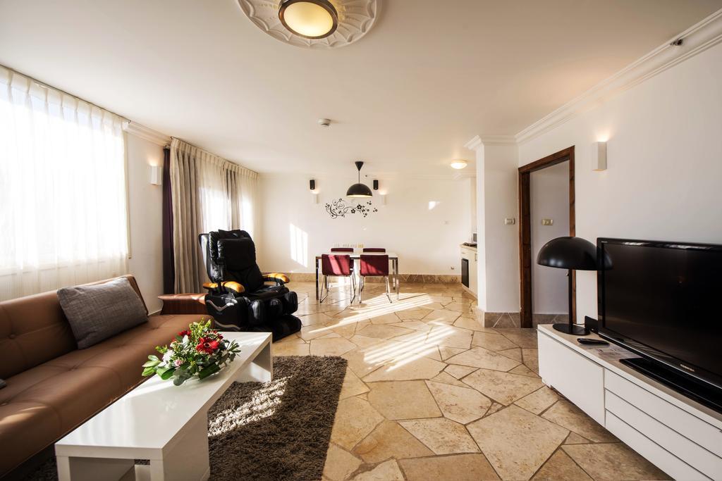 Ramon Suites By Smart Hotels Mitzpe Ramon Exteriör bild