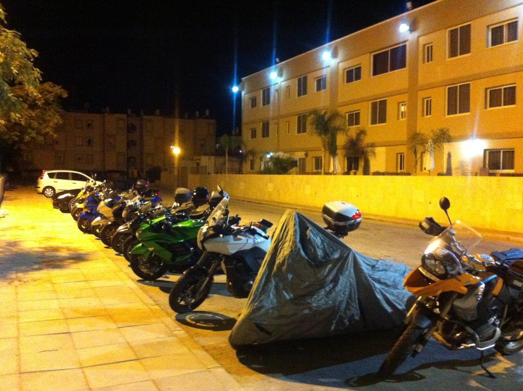 Ramon Suites By Smart Hotels Mitzpe Ramon Exteriör bild